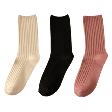 Load image into Gallery viewer, 3 Pairs Women&#39;s Ribbed Cotton Socks
