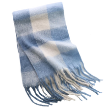 Load image into Gallery viewer, Women&#39;s plaid winter scarf
