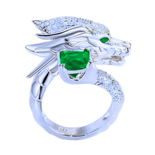 Load image into Gallery viewer, Anillo de plata con forma de dragón hecho a mano -Verde - Ozerty
